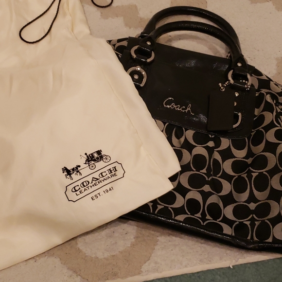 Coach Logo handbag - Picture 9 of 9